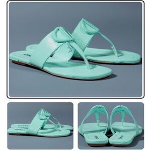 DKNY Women's Sandals in Light Green